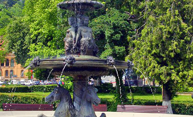 Parcul Rudolf din orasul Brasov - looms